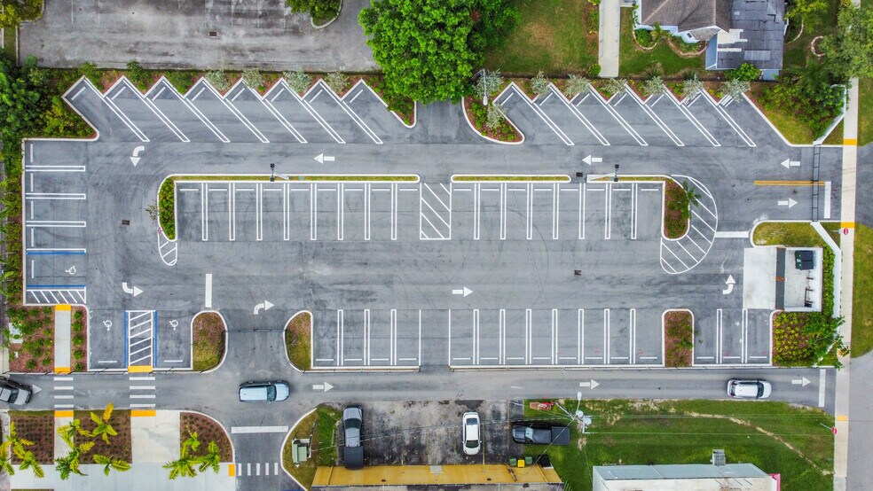 More Photos Of 304 N Krome Ave, Homestead Medical For Lease