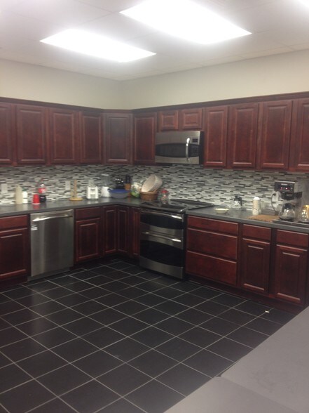 More Photos Of 3436-3544 Main St, Moss Point Unknown For Lease