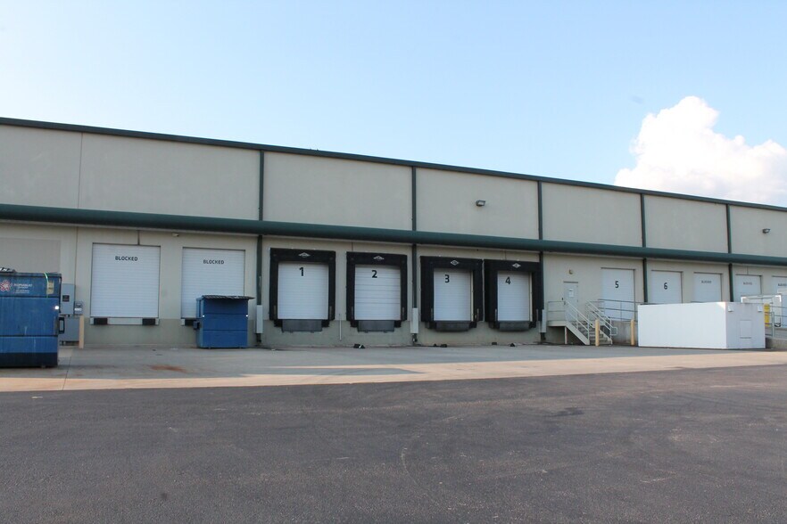 More Photos Of 301 James Record Rd SW, Huntsville Distribution For Lease