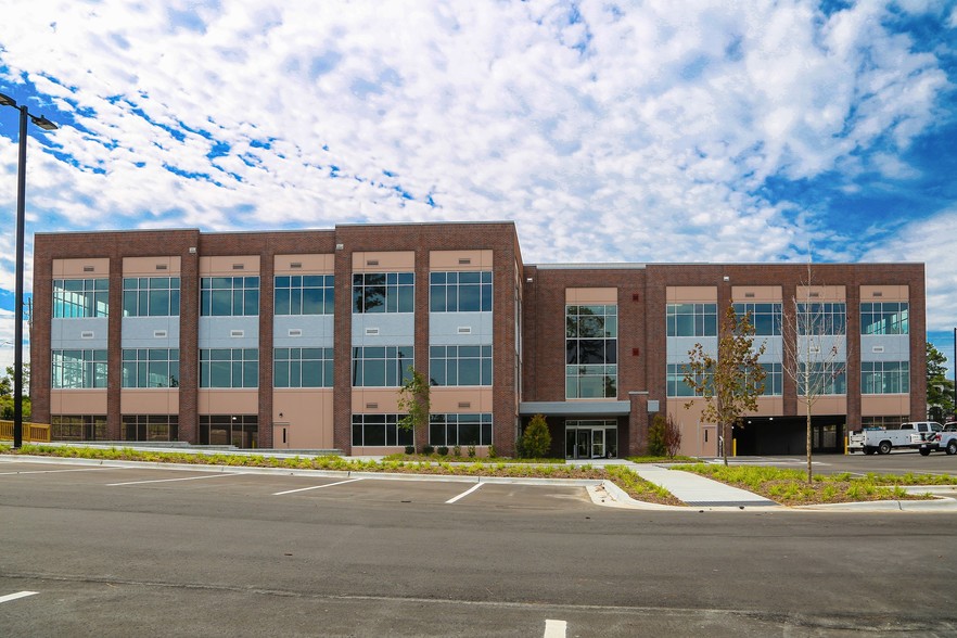 Primary Photo Of 7560 Carpenter Fire Station Rd, Cary Medical For Lease