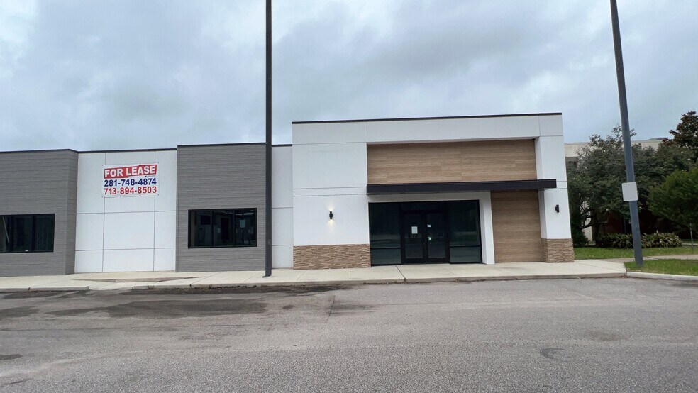 More Photos Of 1199 Nasa Pky, Houston Restaurant For Lease