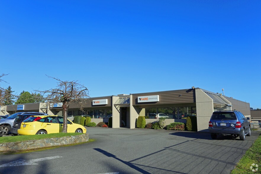 More Photos Of 4223 Commerce Cir, Saanich Warehouse For Lease