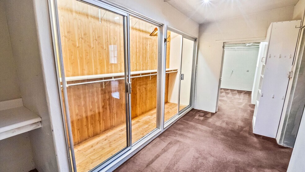 More Photos Of 4635 E Anaheim St, Long Beach Office Residential For Sale