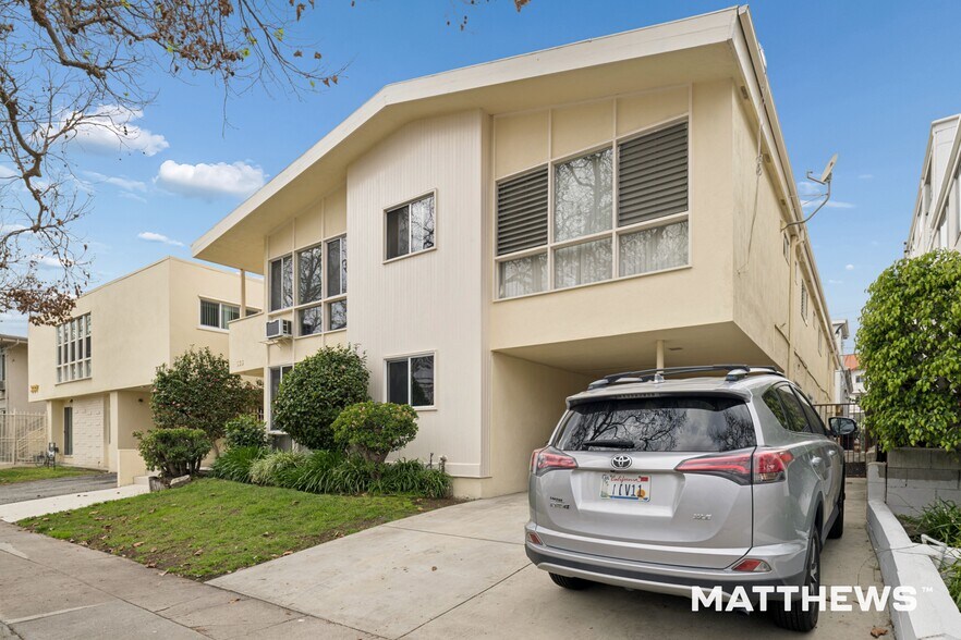 Primary Photo Of 333 S Rexford Dr, Beverly Hills Apartments For Sale