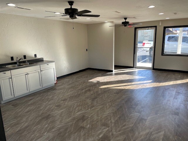 More Photos Of 502 N 3rd St, Ozark Storefront Retail Office For Sale