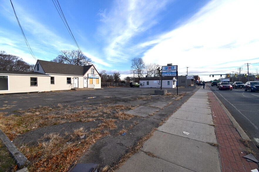 More Photos Of 1779 Middle Country Rd, Centereach Land For Lease