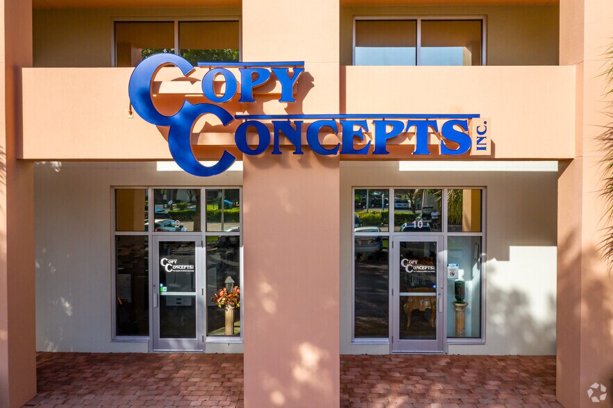 More Photos Of 1901 Brantley Rd, Fort Myers Unknown For Lease