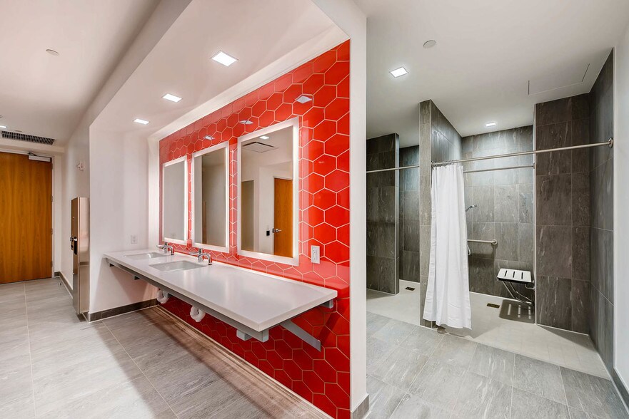 More Photos Of 1675 Broadway, Denver Office For Lease