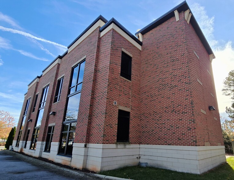 More Photos Of 701 Mutual Ct, Raleigh Office For Lease