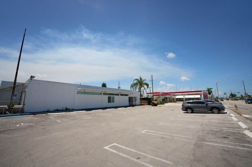 More Photos Of 18690 NW 2nd Ave, Miami Medical For Lease