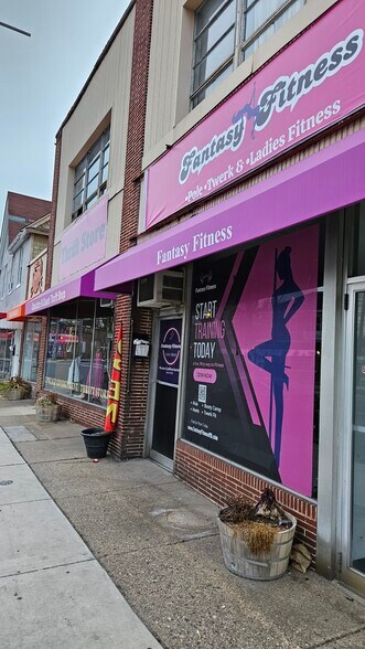 More Photos Of 6328 Windsor Mill Rd, Gwynn Oak Storefront Retail Office For Sale