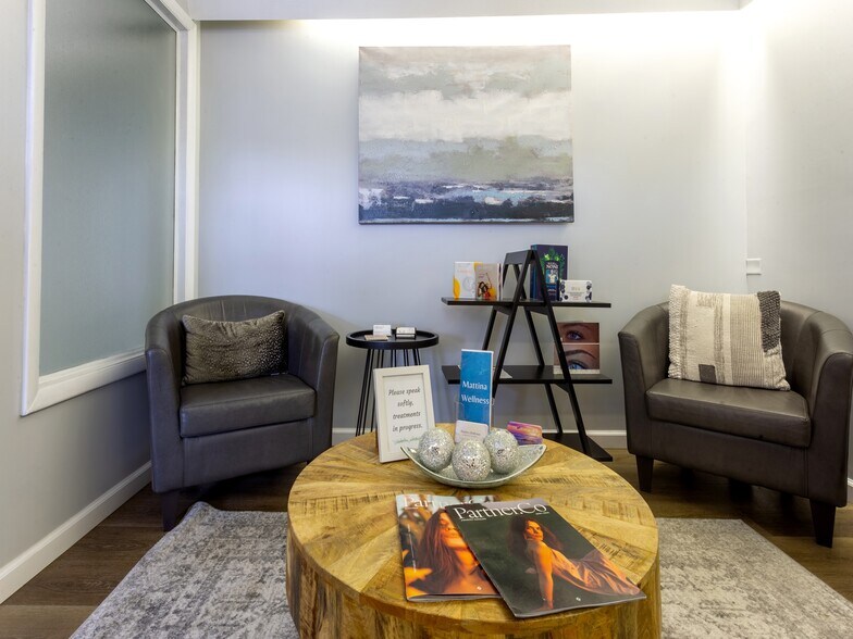 More Photos Of 5 Doctors Park, Asheville Medical For Lease