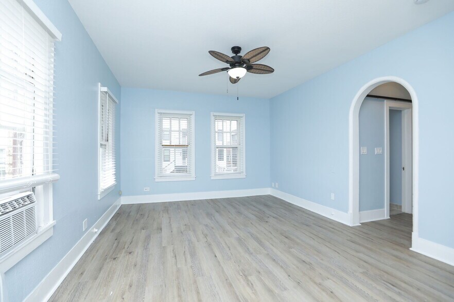 More Photos Of 717 Broadway St, Galveston Apartments For Sale