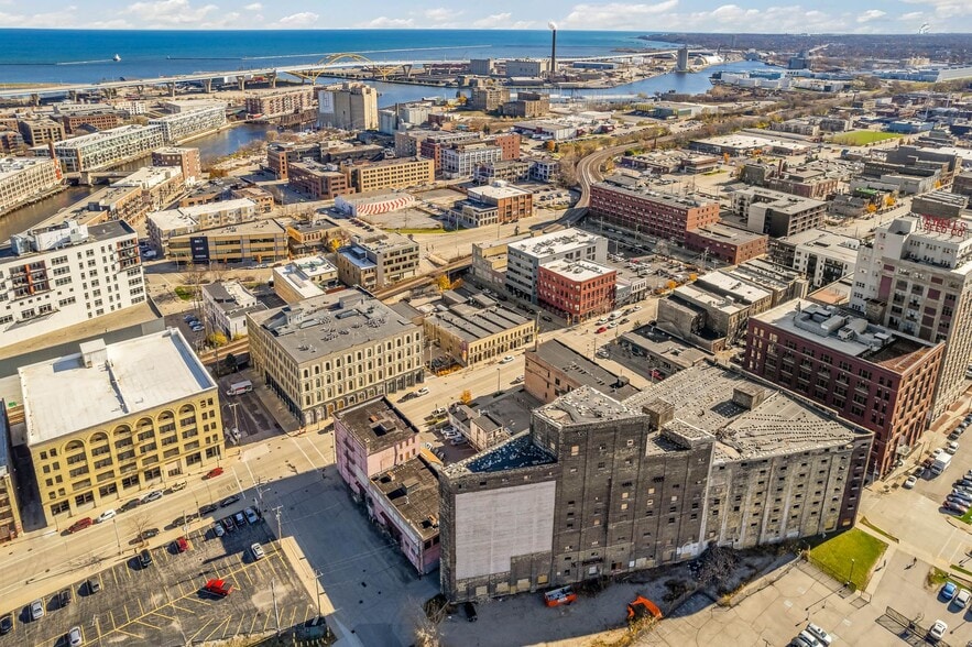 More Photos Of 184-196 S 2nd St, Milwaukee Apartments For Lease