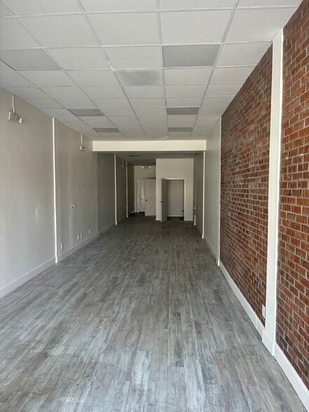 More Photos Of 208-224 E Olive Ave, Burbank Office For Lease