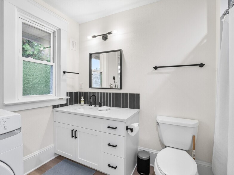 More Photos Of 3415 NE 41st Ave, Portland Multifamily For Sale