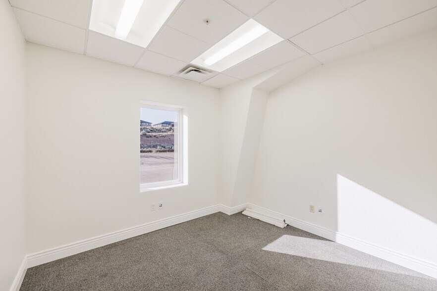 More Photos Of 2575 Alta Vista Dr, Elko Warehouse For Lease