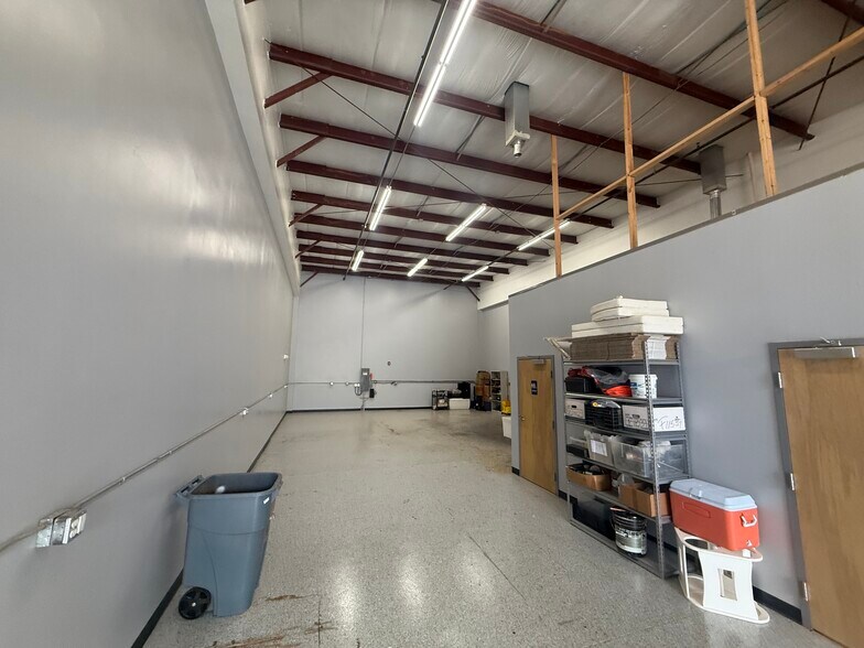 More Photos Of 7270 114th Ave, Largo Distribution For Sale