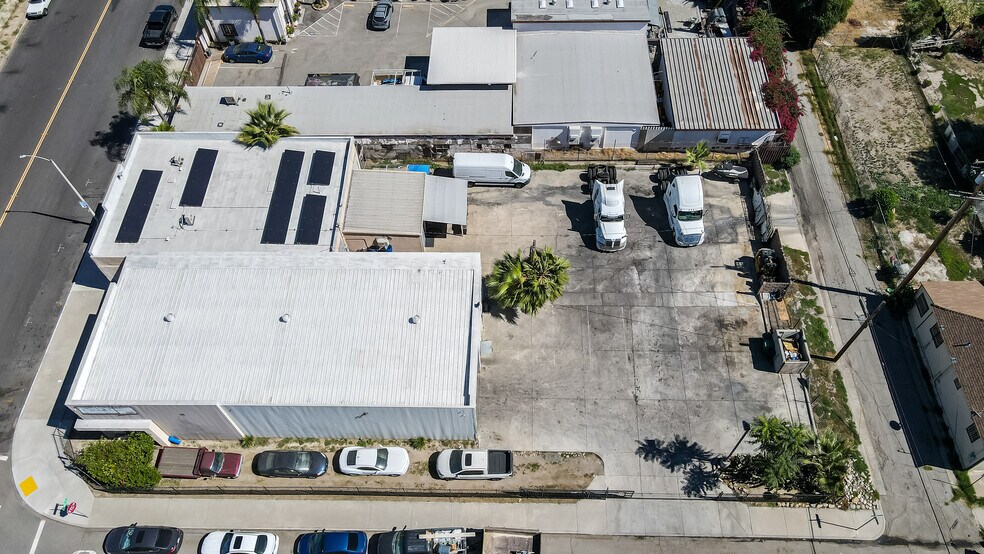 More Photos Of 1033-1047 W 3rd St, San Bernardino Warehouse For Sale