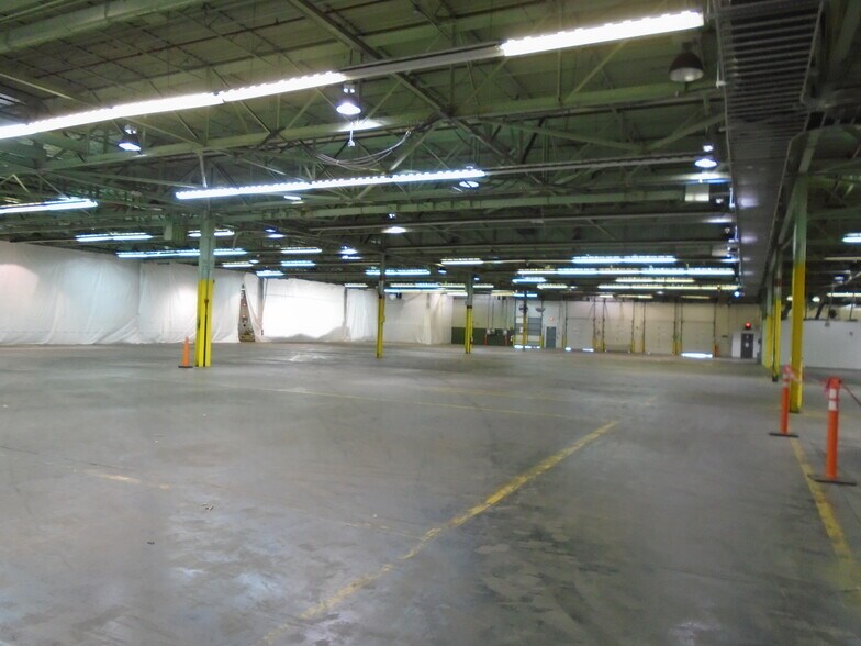 More Photos Of 32500 Van Born Rd, Wayne Manufacturing For Lease