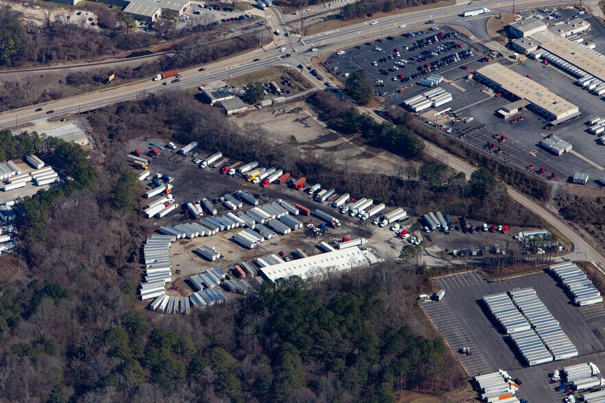 More Photos Of 3987 Moreland Ave SE, Conley Warehouse For Lease