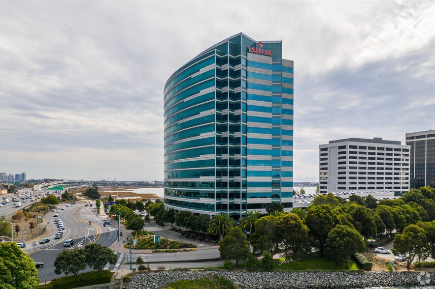 More Photos Of 2100 Powell St, Emeryville Office For Lease