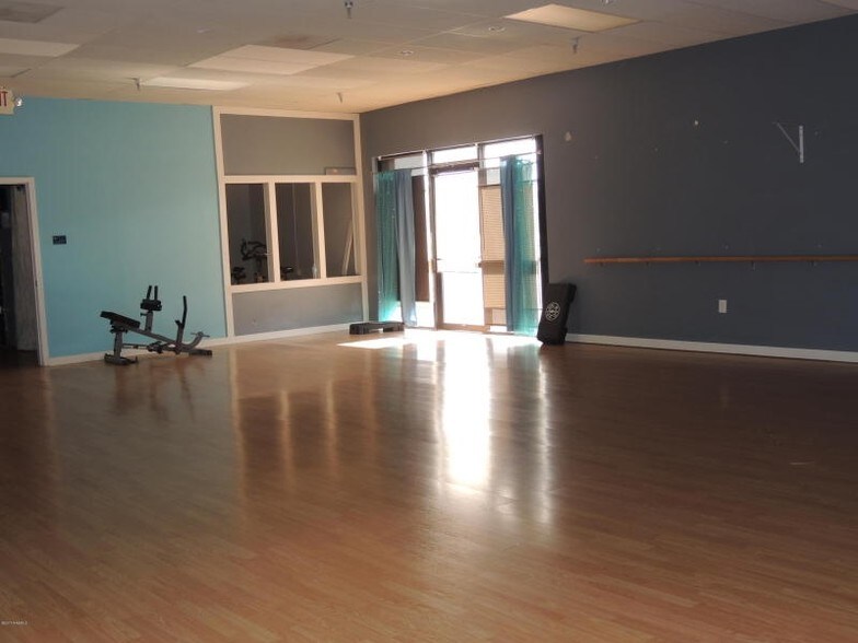 More Photos Of 5515-5545 Cameron St, Scott General Retail For Sale