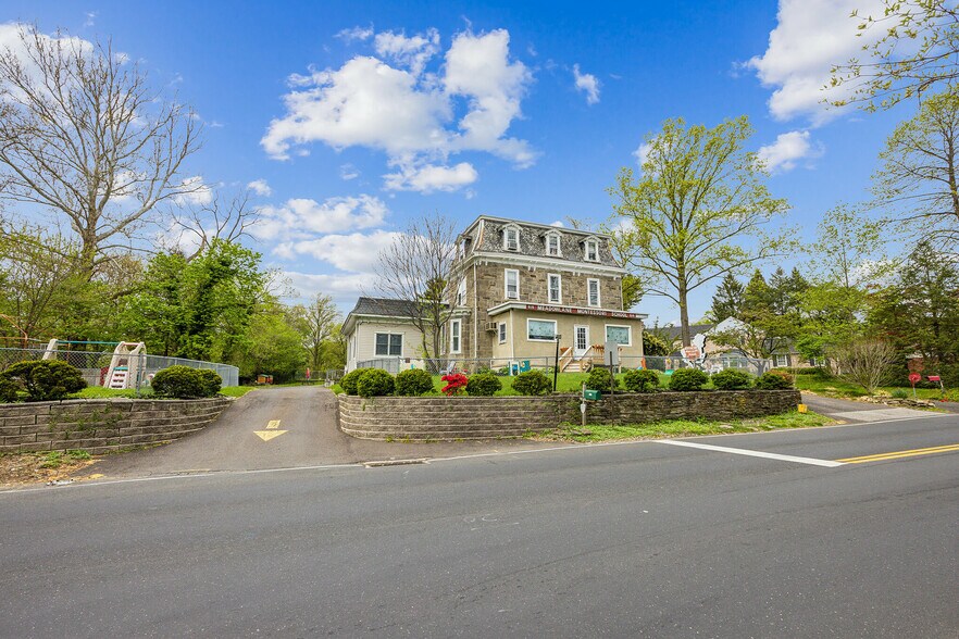 More Photos Of 616 Meetinghouse Rd, Jenkintown Schools For Sale