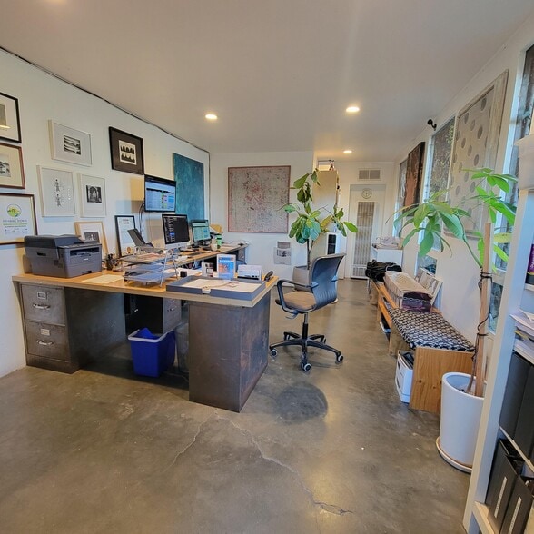 More Photos Of 5830 Adams Blvd, Culver City Showroom For Sale