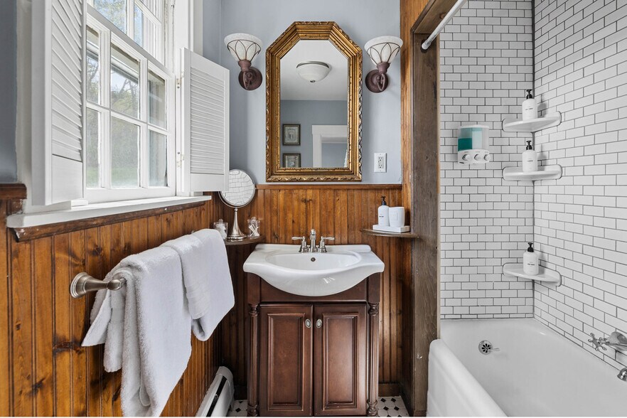 More Photos Of 193 Route 9 W, Wilmington Specialty For Sale