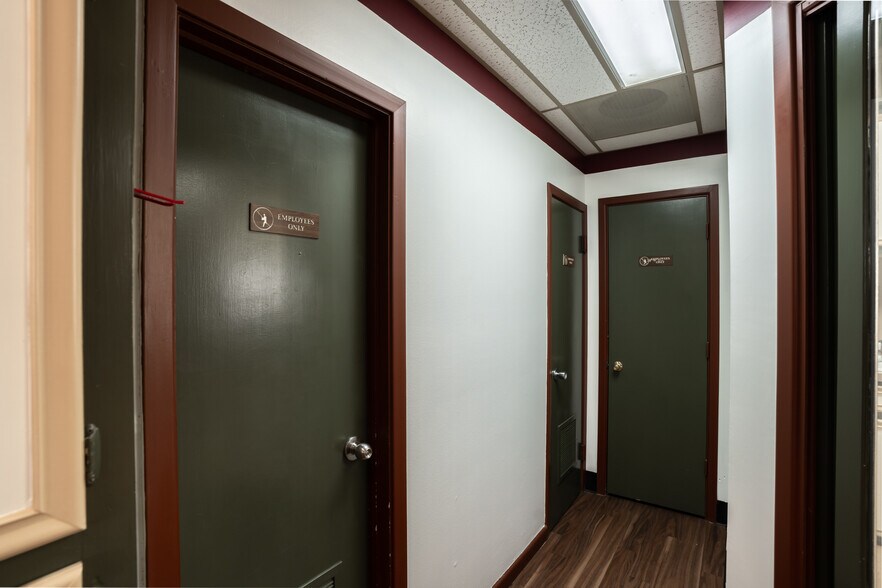 More Photos Of 5102 Salem Ave, Lubbock Medical For Sale