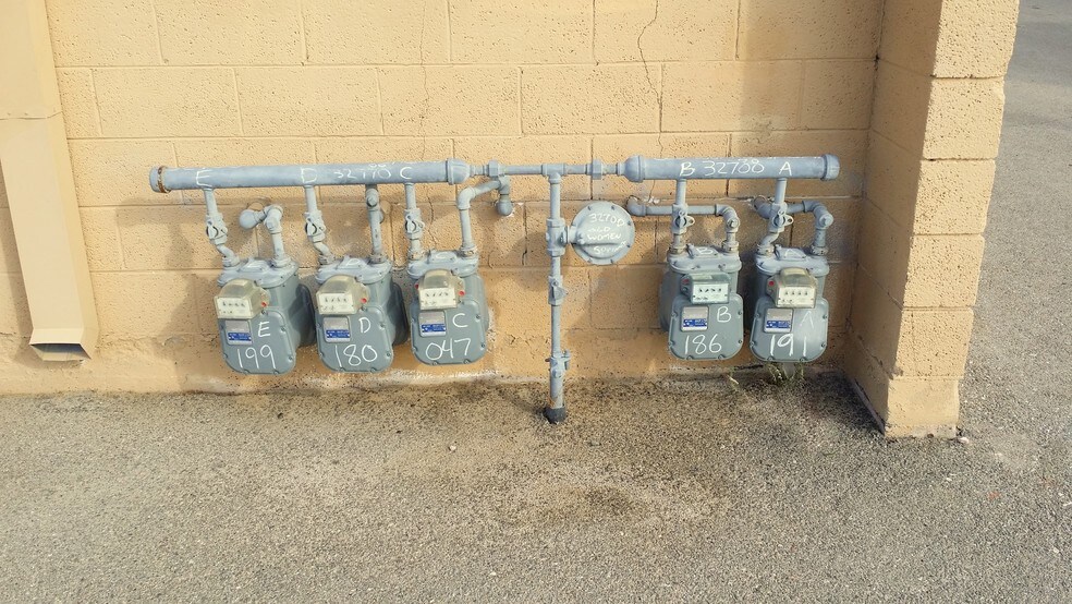 More Photos Of 32784-32800 Ca-247, Lucerne Valley Unknown For Lease