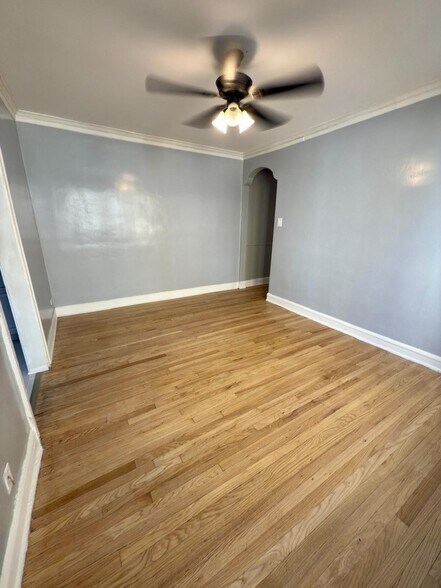 More Photos Of 6215 N Washtenaw Ave, Chicago Apartments For Sale