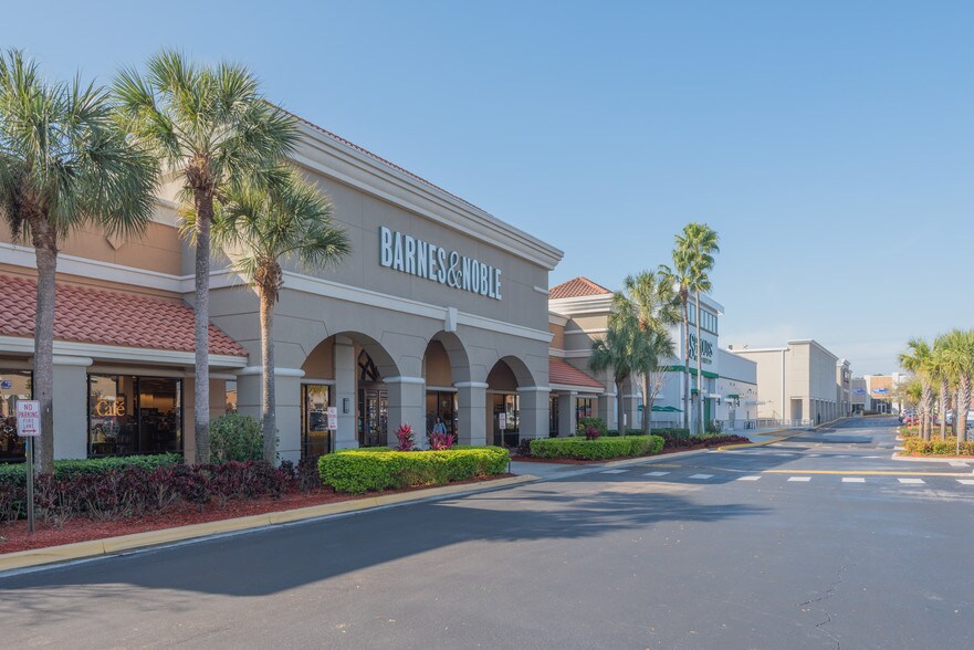 More Photos Of 23668-23674 US Highway 19 N, Clearwater Unknown For Lease