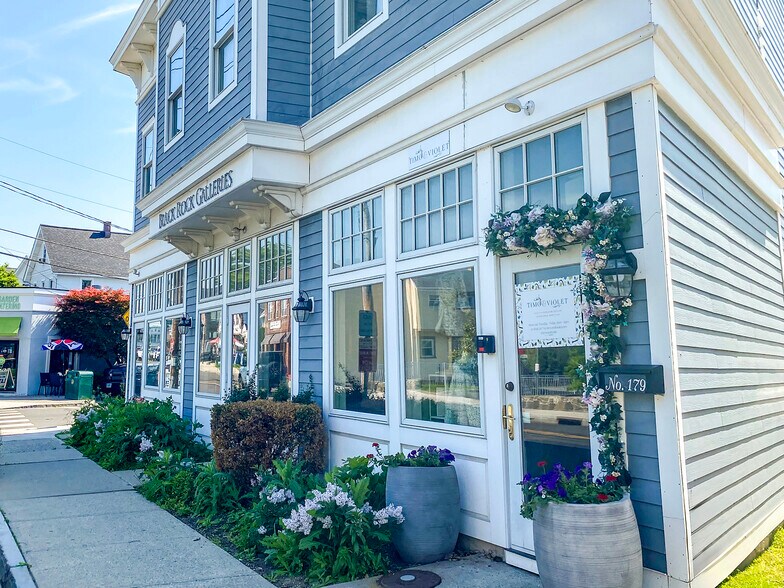 More Photos Of 179 Hamilton Ave, Greenwich Storefront Retail Office For Sale