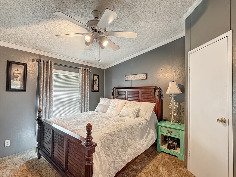 More Photos Of 5955 Sawmill Mesa Rd, Delta Specialty For Sale