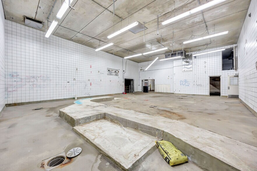 More Photos Of 305 S Wall St, Denmark Industrial For Sale