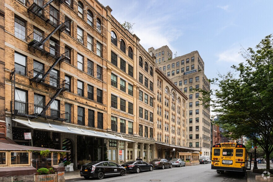 More Photos Of 345 Greenwich St, New York Apartments For Sale