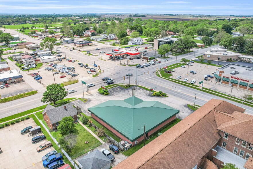 More Photos Of 301 E Champaign Ave, Rantoul Freestanding For Lease