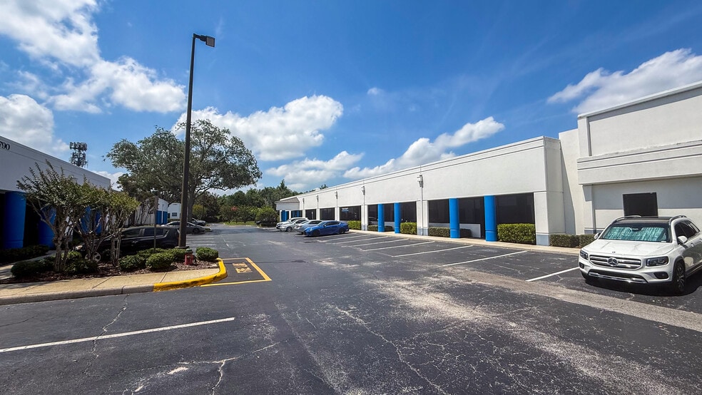 More Photos Of 5776 Hoffner Ave, Orlando Unknown For Lease