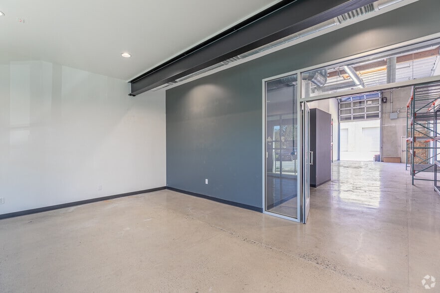 More Photos Of 1780 La Costa Meadows Dr, San Marcos Unknown For Lease