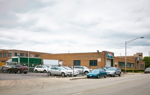 More Photos Of 2600 Washington Blvd, Bellwood Light Manufacturing For Lease