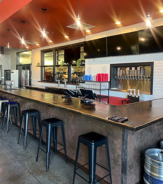 More Photos Of 7601 S Congress Ave, Austin General Retail For Lease