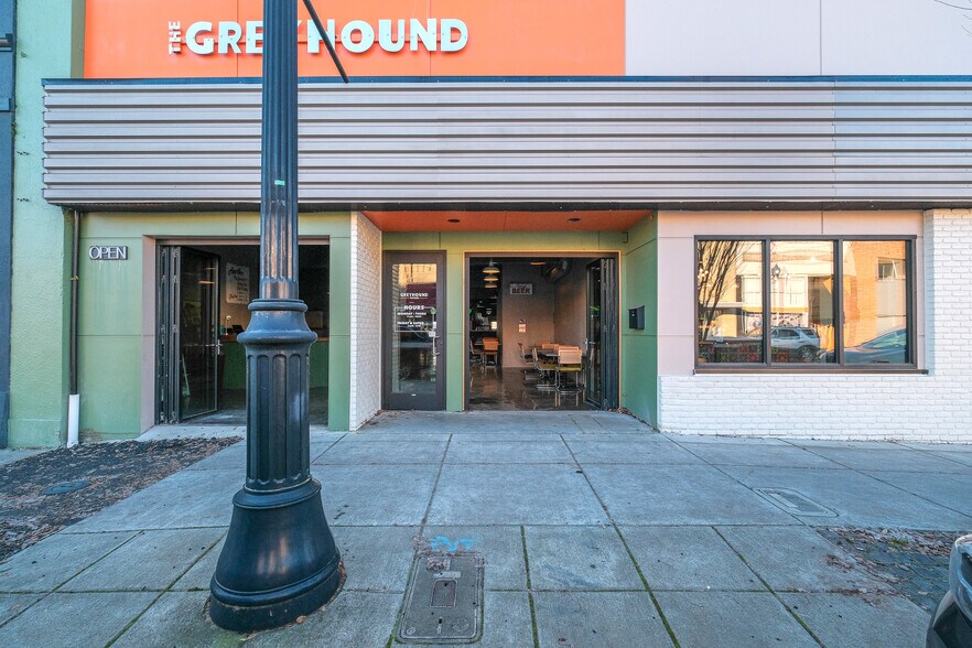 More Photos Of 220 2nd Ave SW, Albany Restaurant For Sale