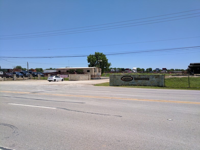 More Photos Of 11334 Beaumont Hwy, Houston Land For Lease