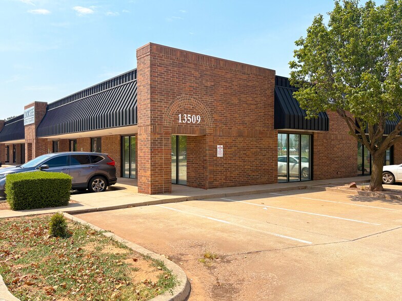 More Photos Of 13509 N Meridian Ave, Oklahoma City Medical For Sale