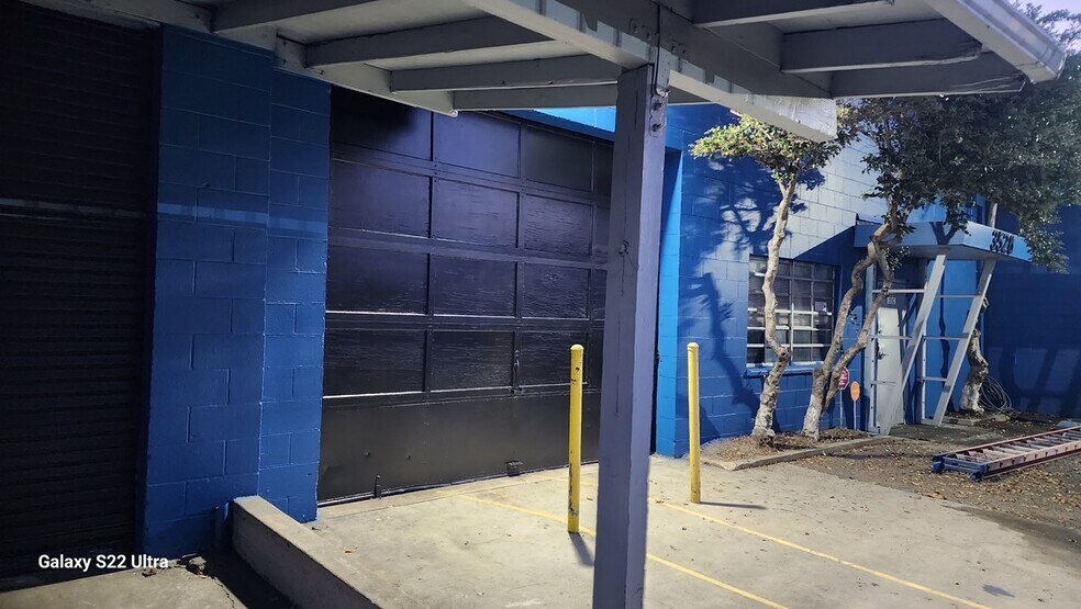 More Photos Of 3520-3540 Emery St, Los Angeles Manufacturing For Lease