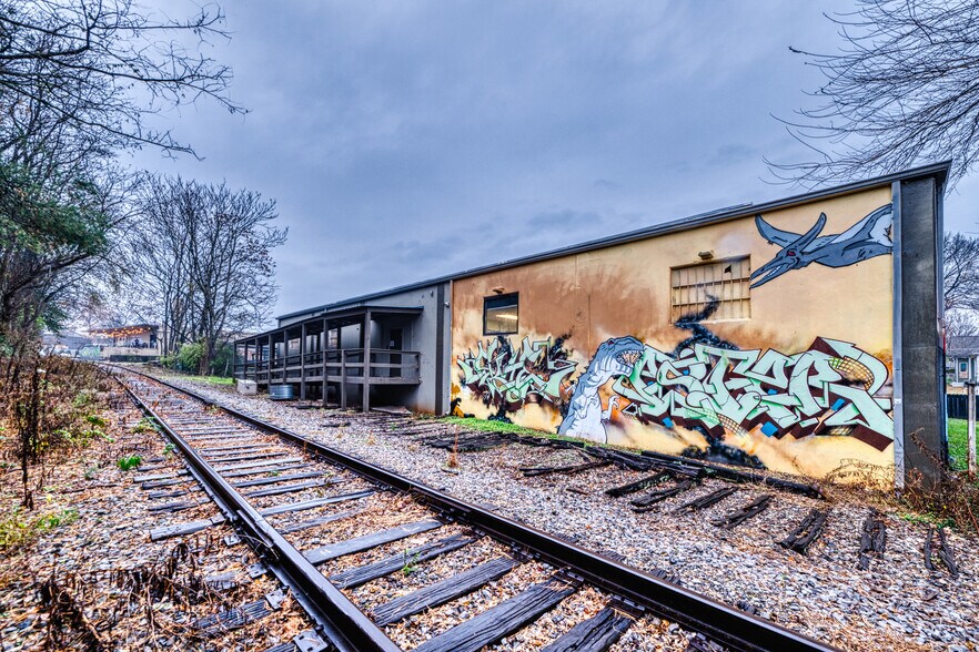 More Photos Of 1004 Sevier Ave, Knoxville Warehouse For Sale