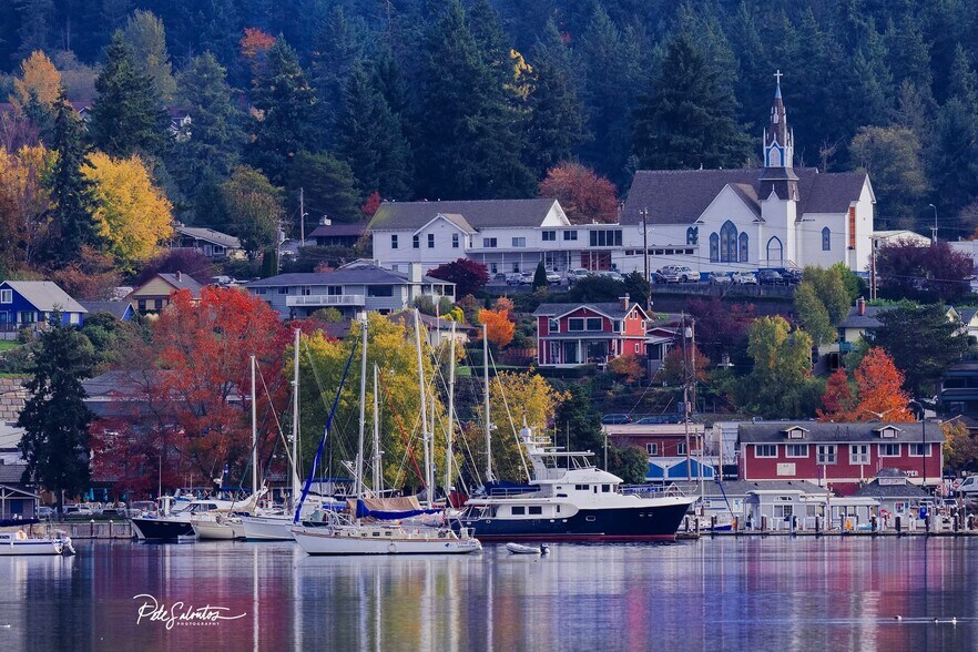 More Photos Of 19089 Jensen Way, Poulsbo Office For Sale