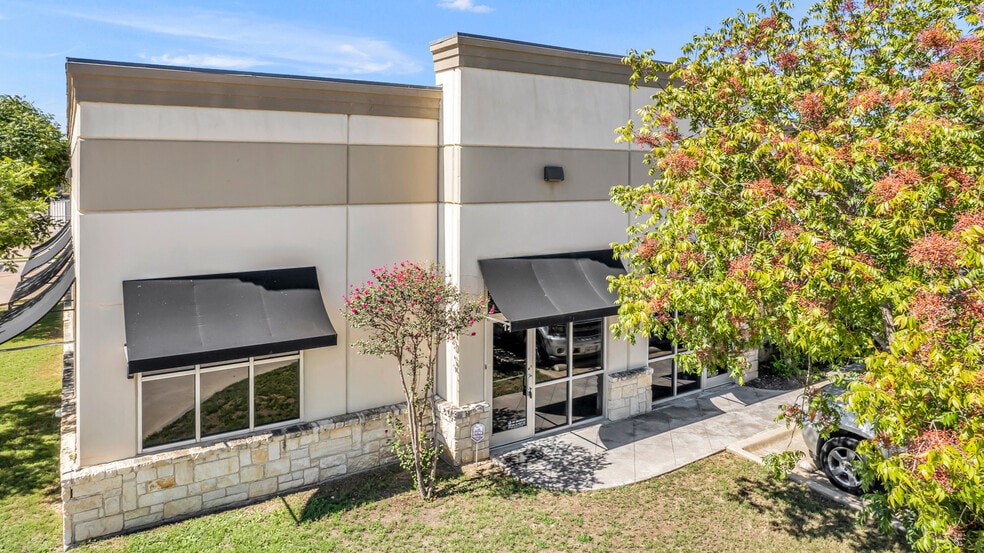 More Photos Of 1804 Owen Ct, Mansfield Light Distribution For Lease
